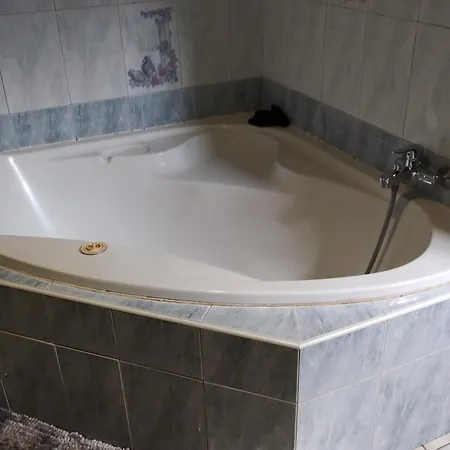 Apartment Meuble 3 *